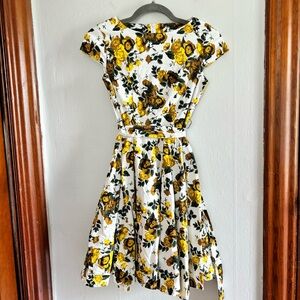 Vintage 50s style floral tea length dress wide set boat neckline, cap sleeves